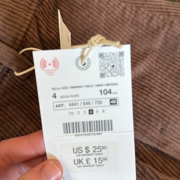 NWT; Super cute soft curodury skirt from Zara; size 4 little girl - Picture 3 of 3